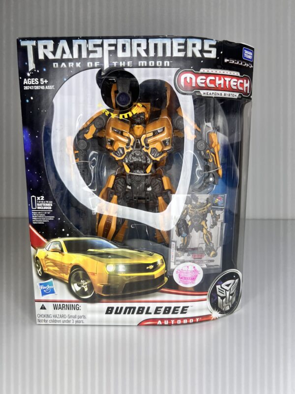 Transformers: Dark of the Moon Mechtech Bumblebee by Takara Tomy - Image 4